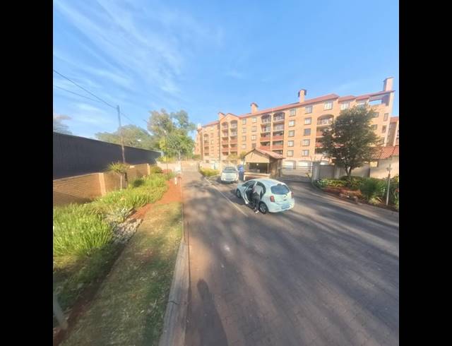 2 BEDROOM APARTMENT FOR SALE IN DIE HOEWES